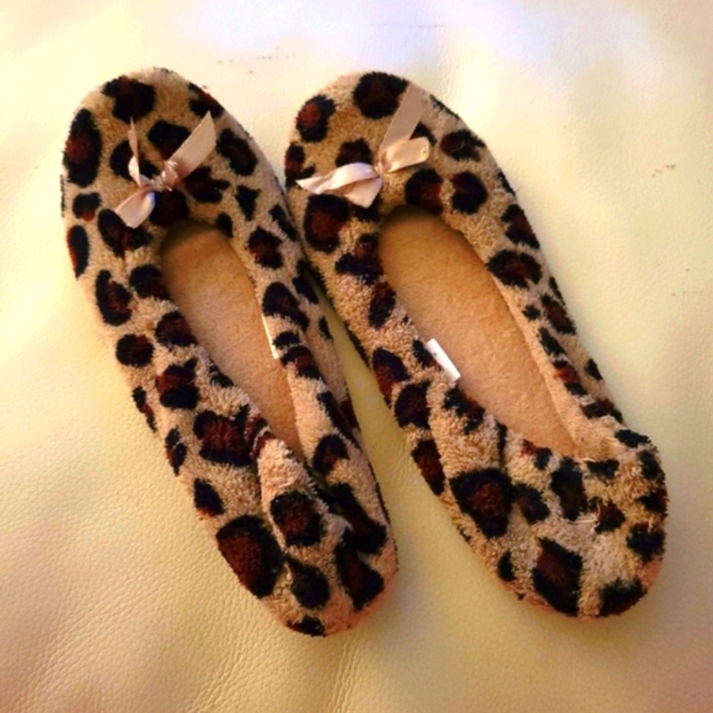 Leopard Print Bedroom Slippers